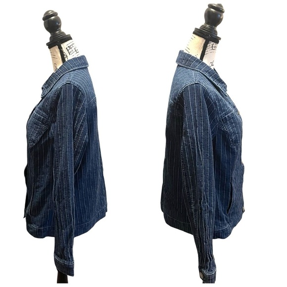 Christopher & Banks striped Denim Jean Jacket Blue Size Medium stretch Cotton - Picture 3 of 10